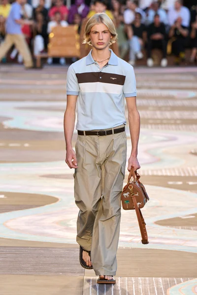 Look 47